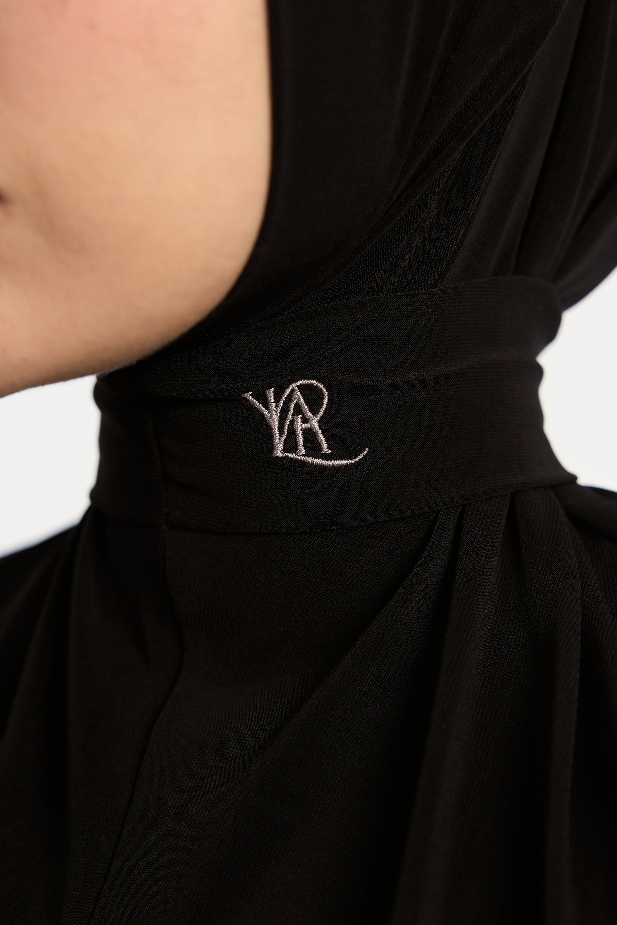 Instant Premium Jersey Scarf | Black